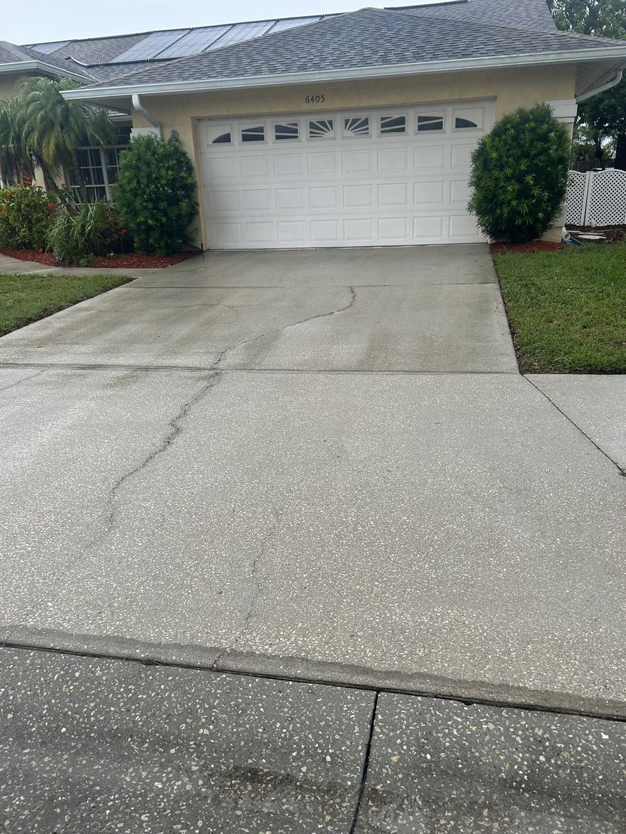 Driveway and Concrete in Bradenton, Florida
